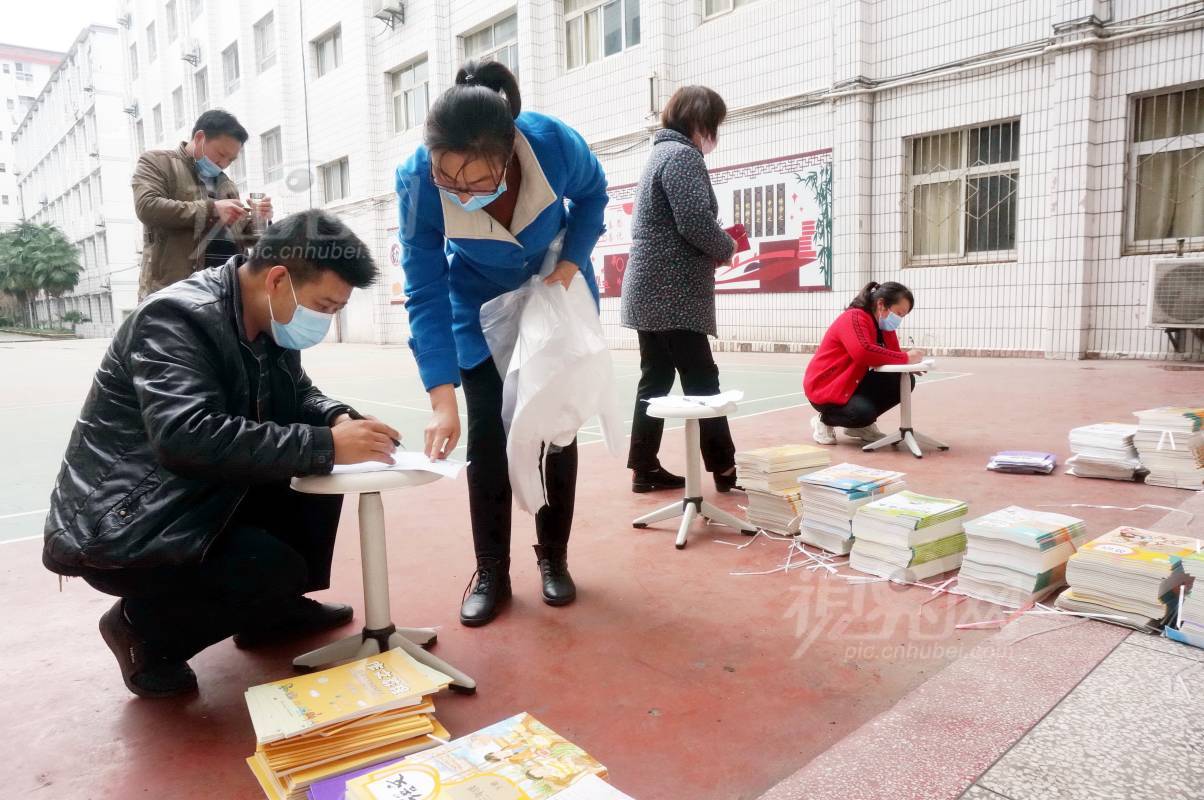 666207
