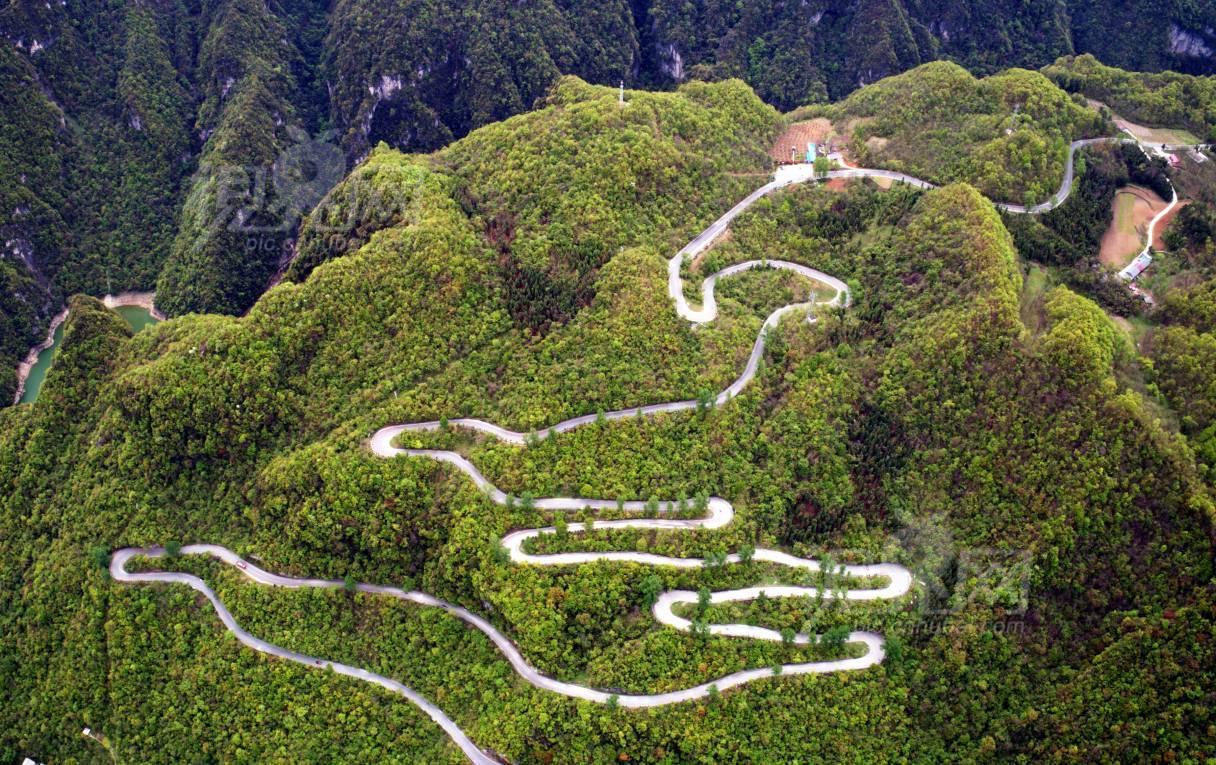 672378