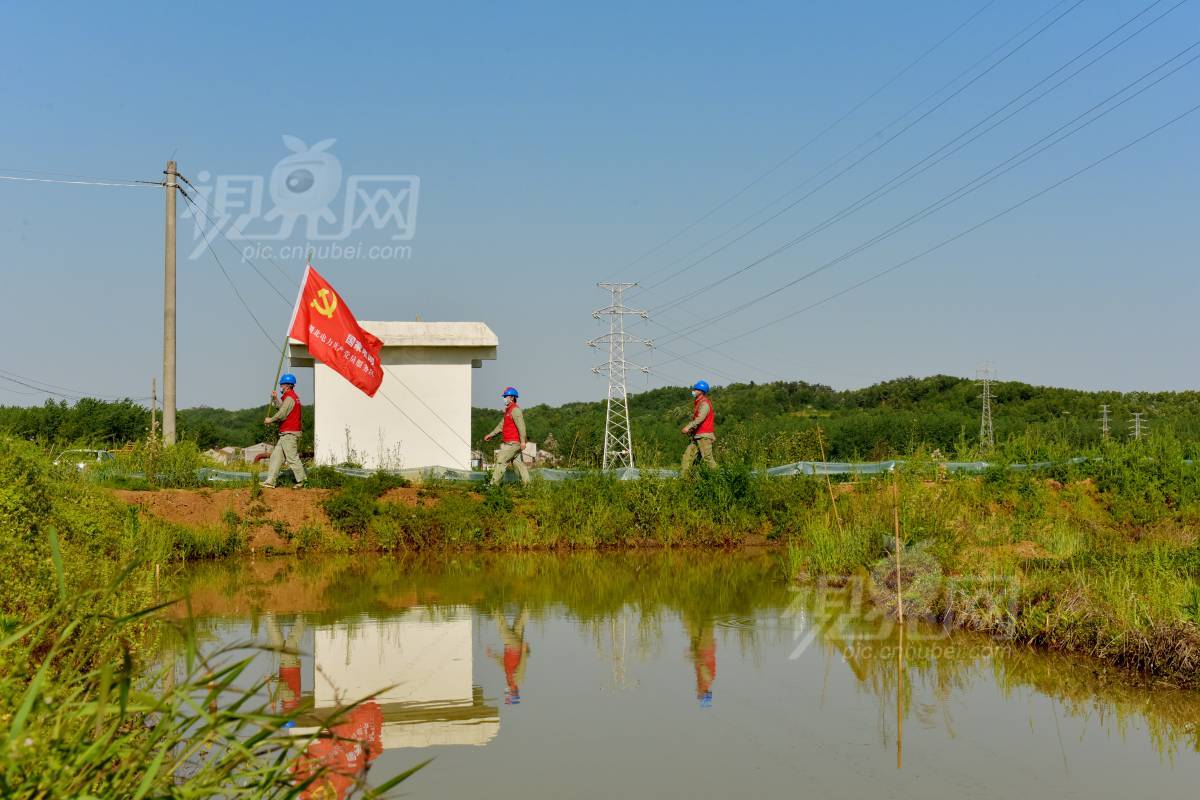 672755