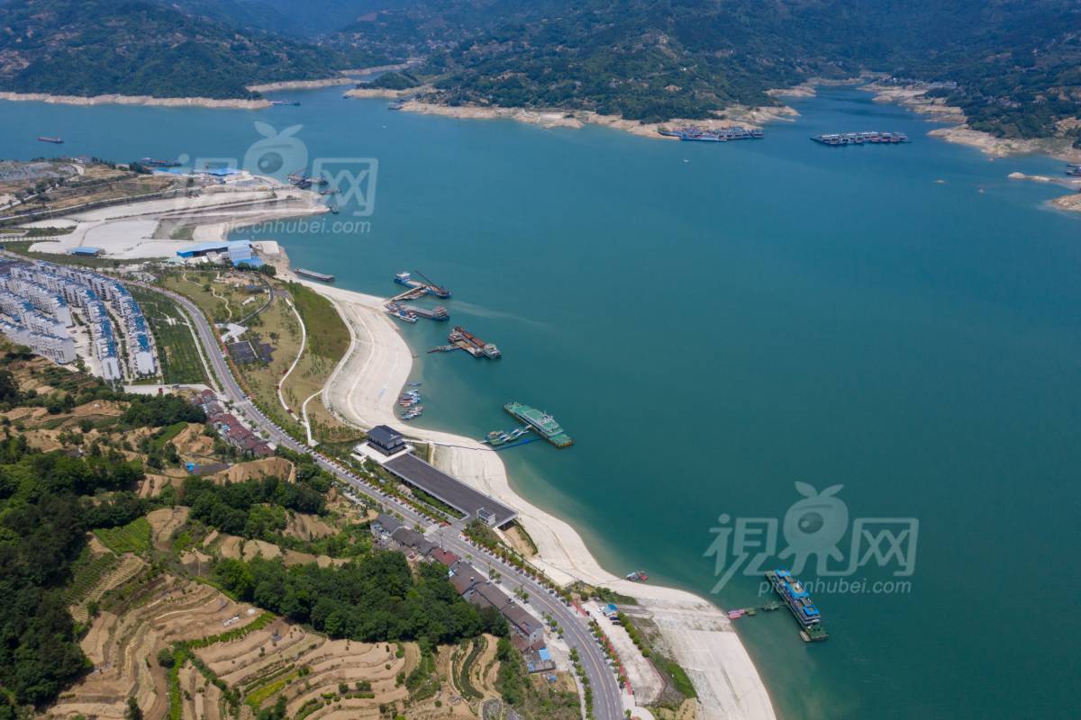 675609