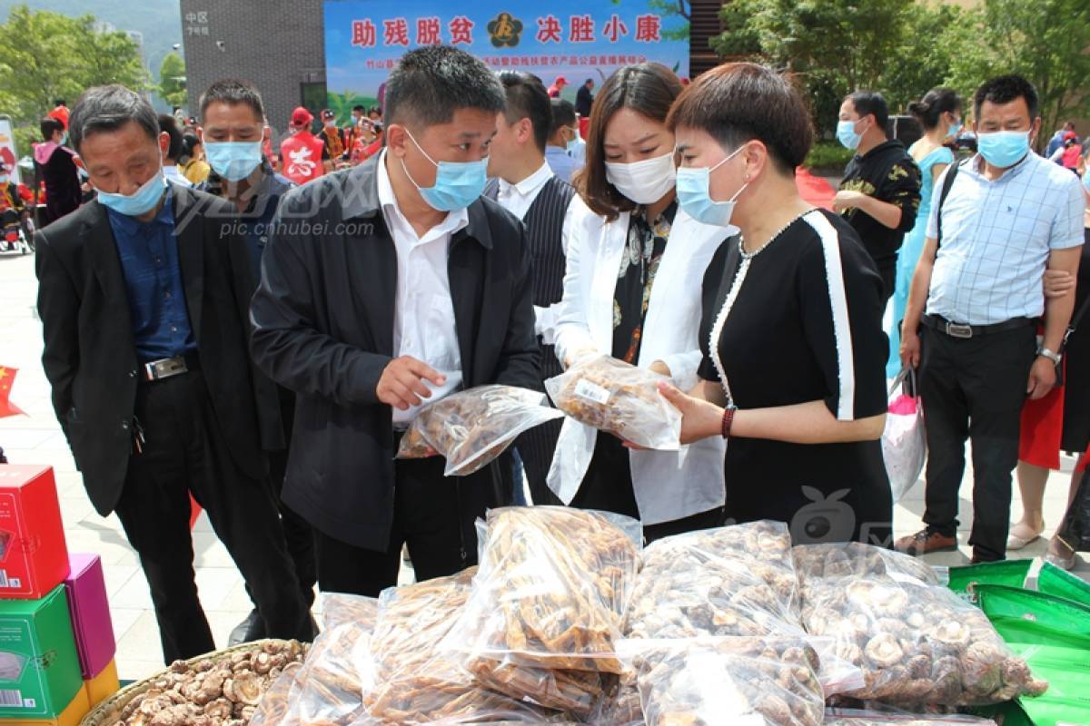 676344
