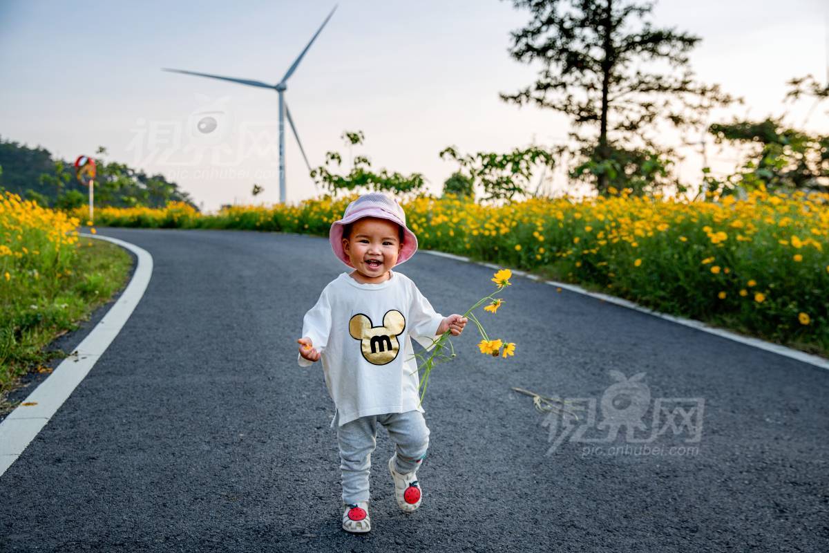 676916
