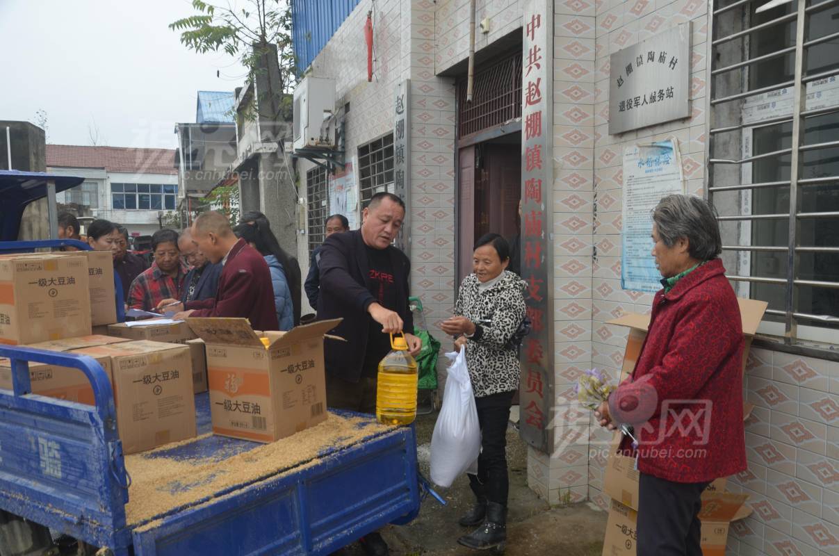 693491