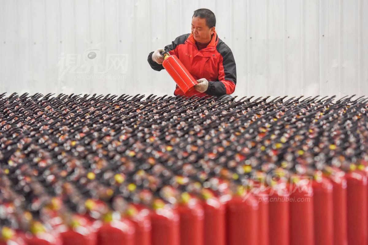 699751
