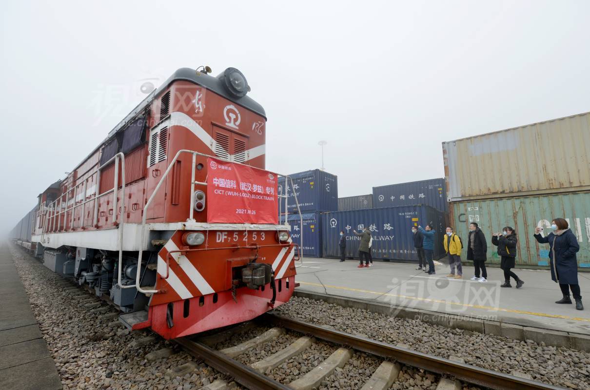 708436