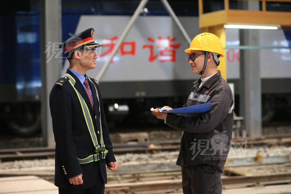 710451