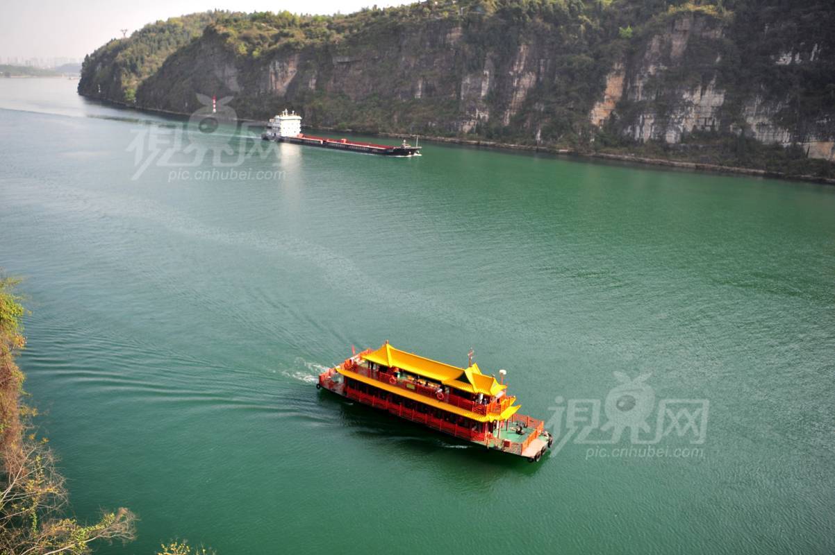 716871