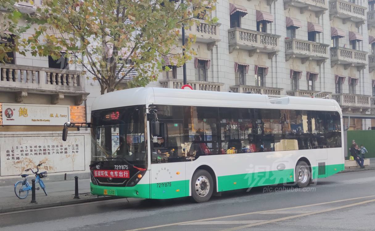 754425