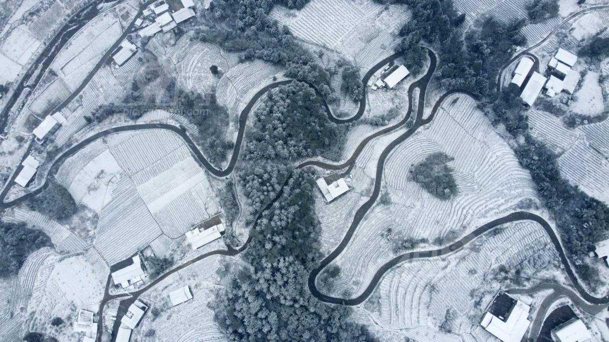 756769