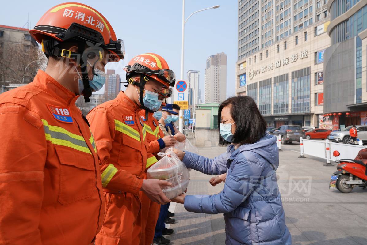 762225