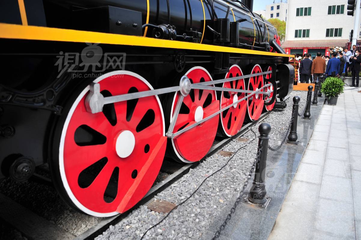 776082