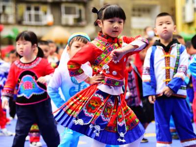 湖北咸丰：民族文化从娃娃抓起（客户端采稿）