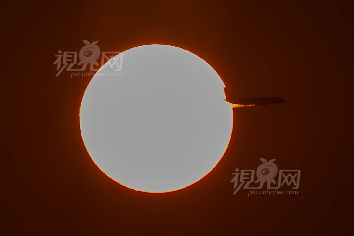 793715