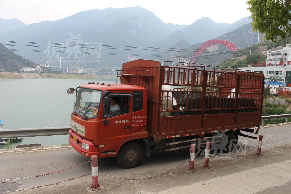 796506