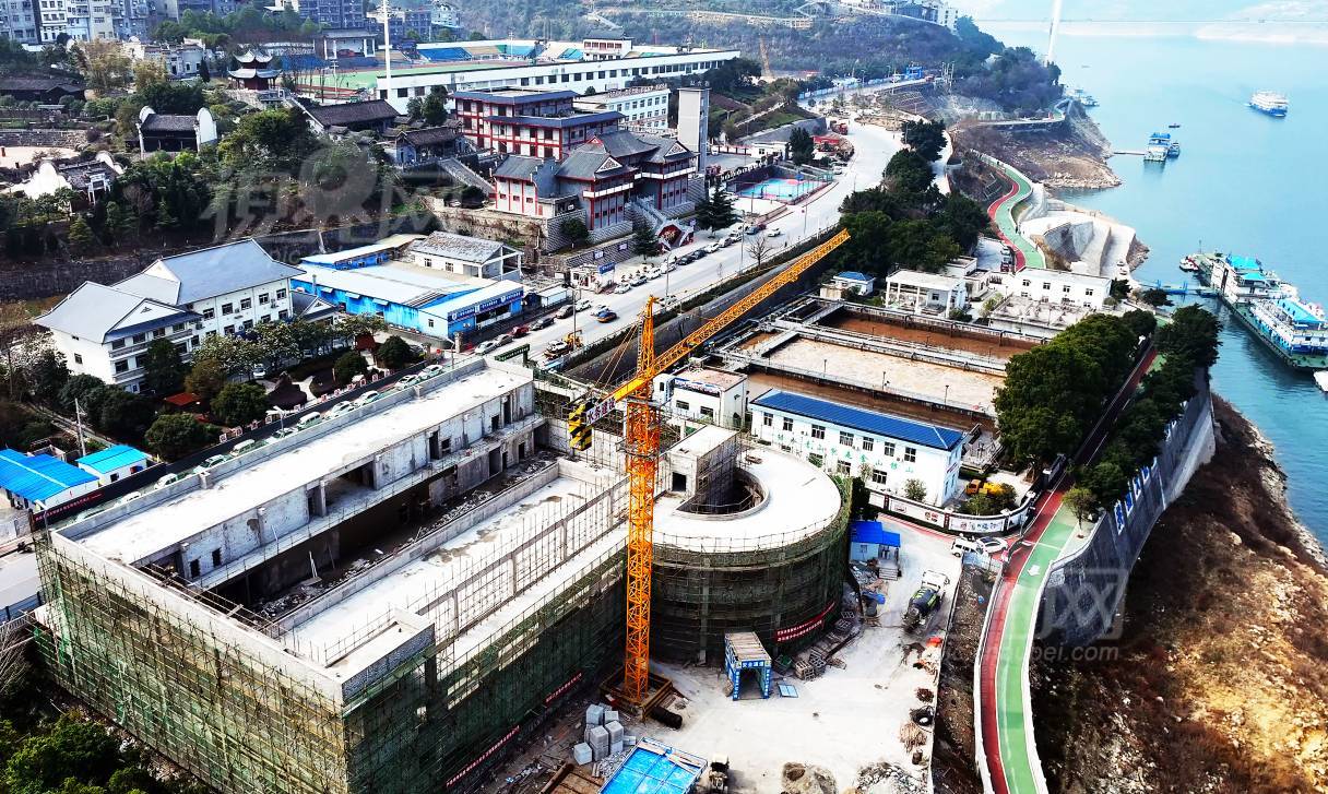 819365