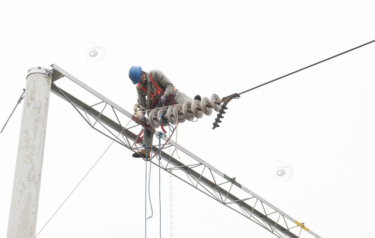823419