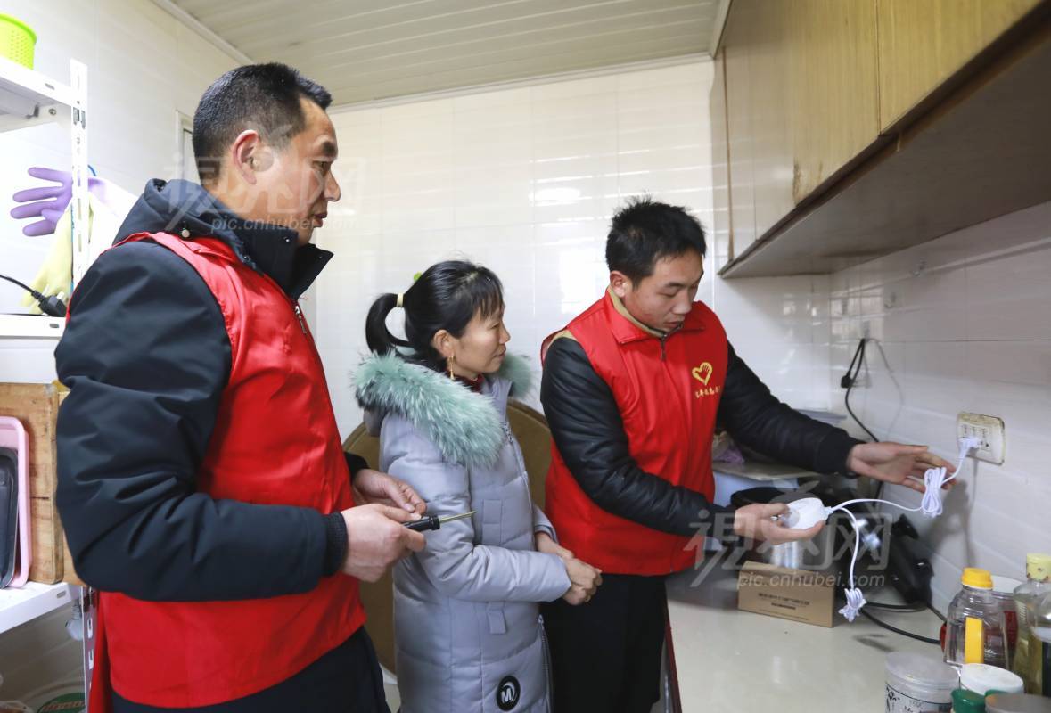 861802