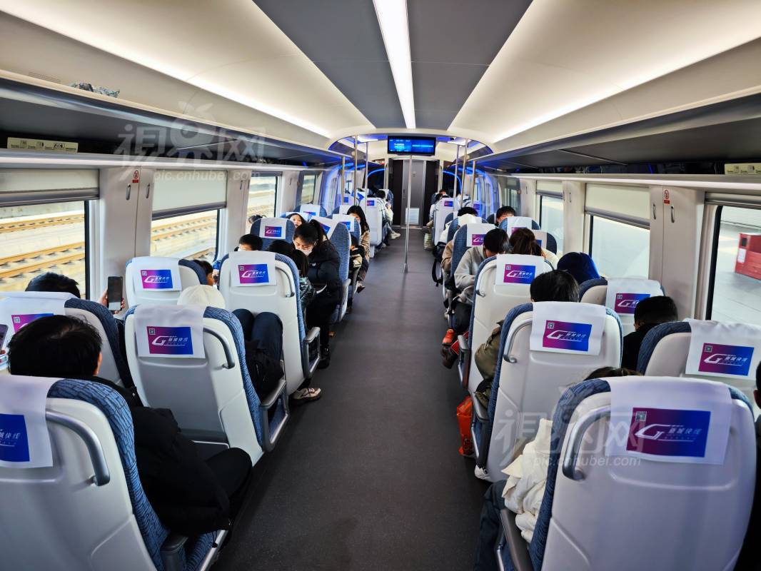 864604