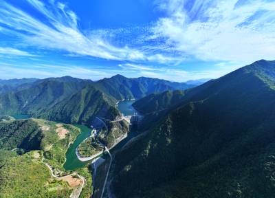 房县：水电绿色转型 复苏河流水环境