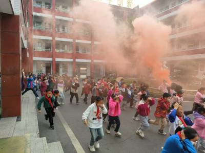 谷城县粉阳路小学教联体粉阳路校区：“火”速行动 安全“演”练