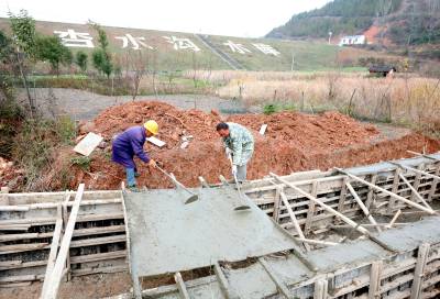 房县：冬修灌区 助力粮食增收