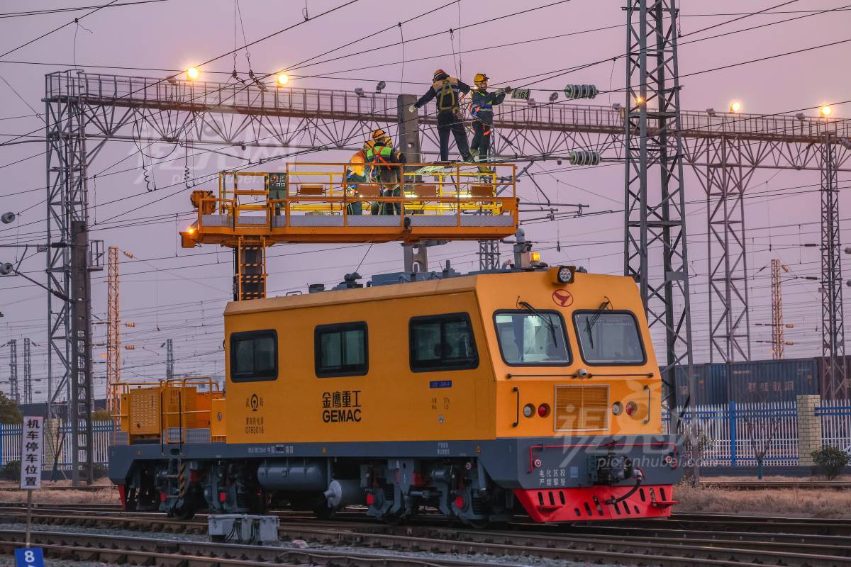 919122