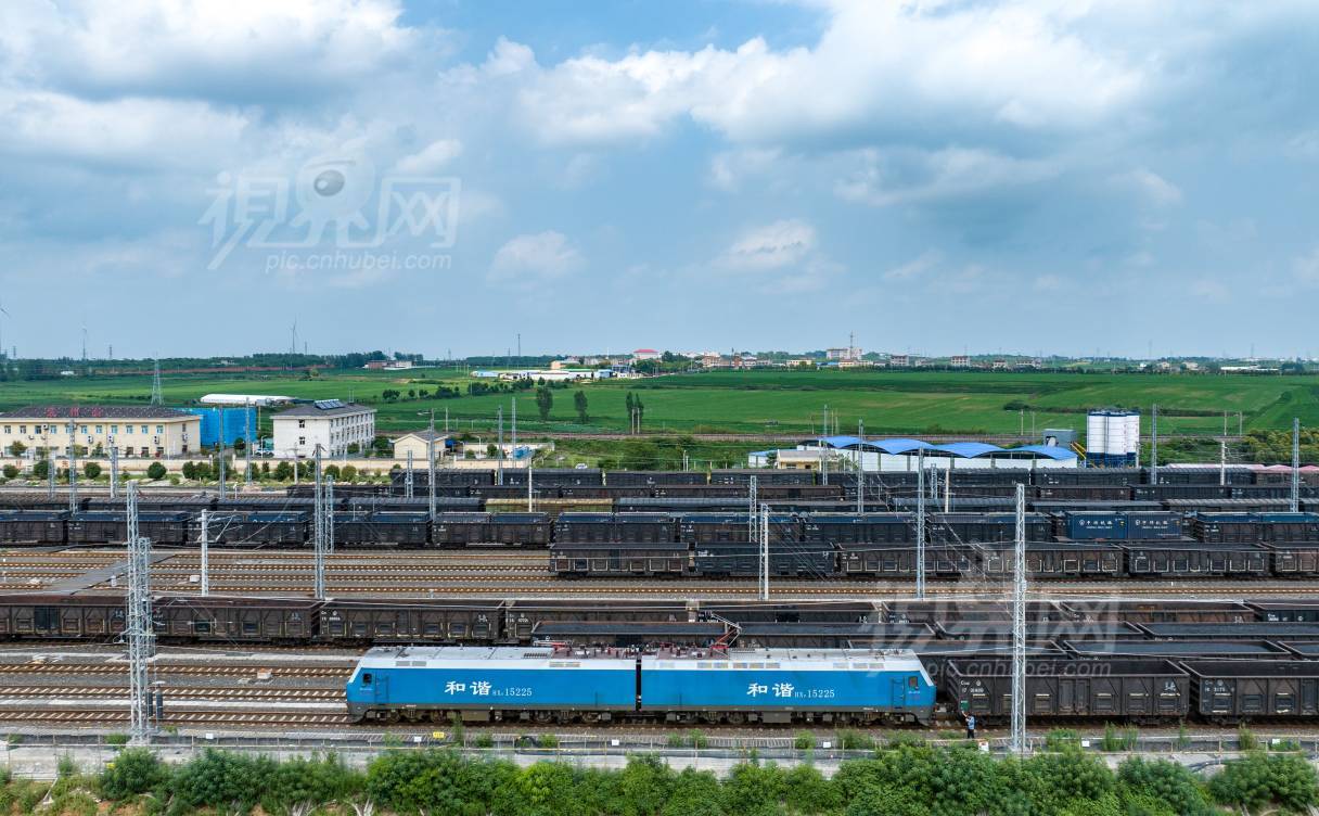 939908