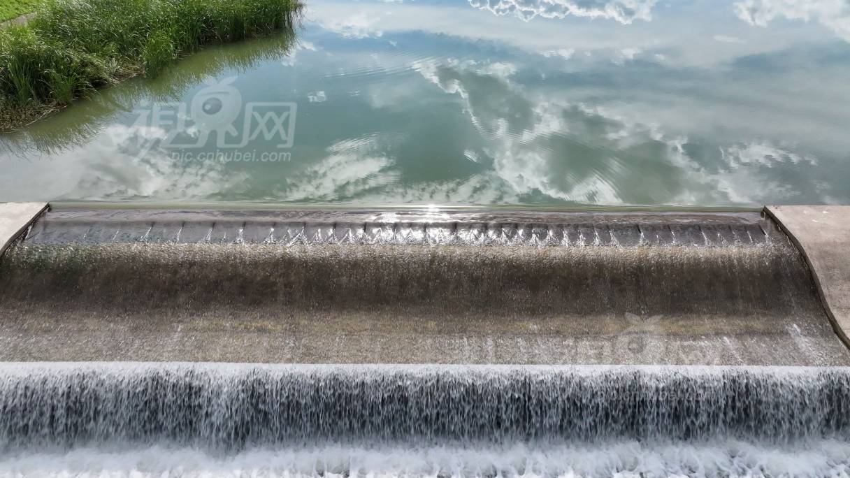 940365