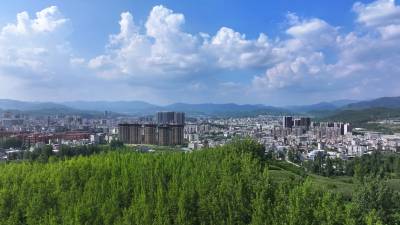 房县：城中畅享“森”呼吸