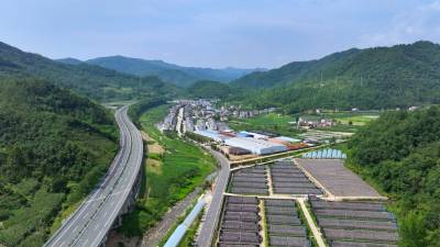 房县：“四好农村路”带动农旅产业发展