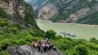 把课堂搬到悬崖边：中国地大暑期秭归地质教学实践开课