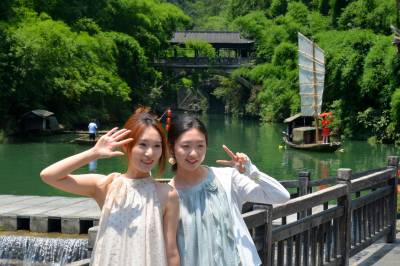 宜昌：夏日三峡旅游持续升温