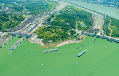 三峡升船机累计客运量突破200万人次（客户端采稿）