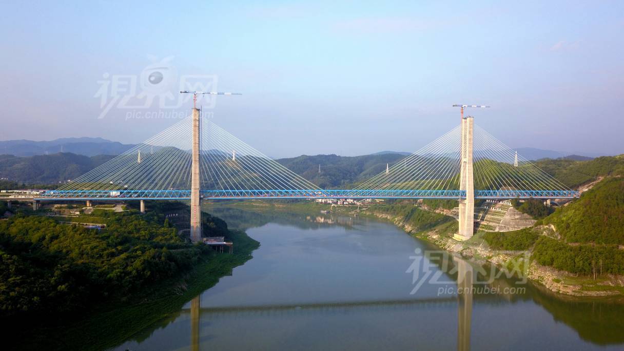 946331