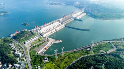 湖北宜昌：三峡电站累计发电量突破1.8万亿千瓦时（客户端采稿）