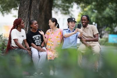 湖北荆门：民警校园开讲“反诈第一课”