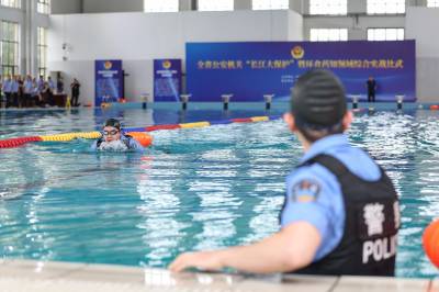实战比武 警彩无限