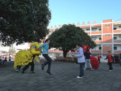  课后服务舞狮忙 非遗传承绽新光