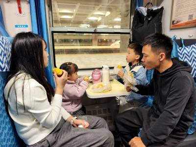 武汉: 武铁汉口站到武昌站2元车次回归