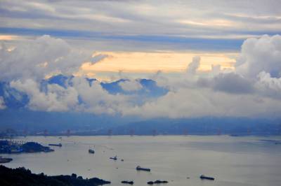 宜昌：水墨峡江景如画