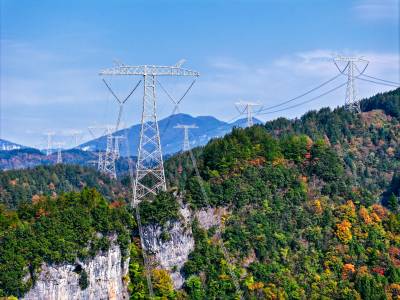 湖北恩施：“西电东送”助发展