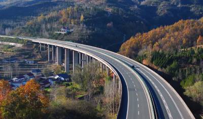 房县：加强公路管养 促进乡村振兴