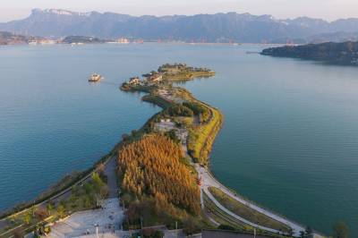 三峡初冬景如画（客户端采稿）
