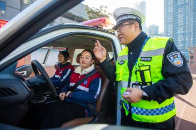 湖北襄阳：沉浸式体验学交通安全知识（客户端采稿）