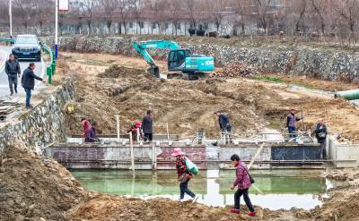 湖北英山：冬修水利惠民生