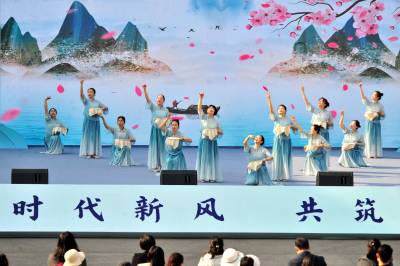 夷陵：《峡江绣娘》以舞展现新生活