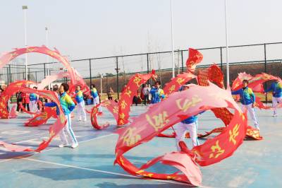 宜昌：洋城幸福学堂户外教学好