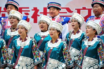 夷陵：欢歌踏舞“庆元旦 迎新春”