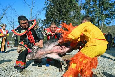 启幕！恩施刨汤宴+非遗+年货激活冬日经济（客户端采稿）