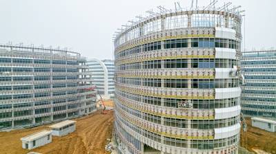 湖北：武汉新能源与智能网联汽车创新产业园项目建设正酣（客户端采稿）